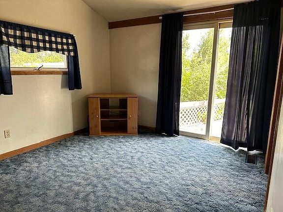 5th image of 722 W 27th Ave