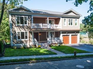 155 Beethoven Ave, Newton, MA 02468