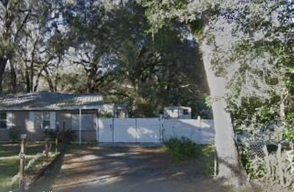 1st image of 20091 Wildwood Dr