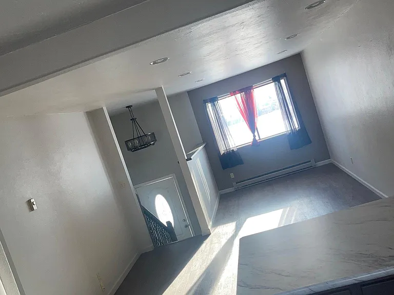 1817 20th Ave S — Photo 5