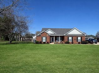 711 Strickland Rd, Headland, AL 36345