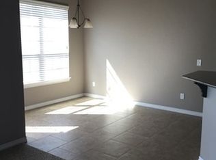 904 SW 12th St, Moore, OK 73160