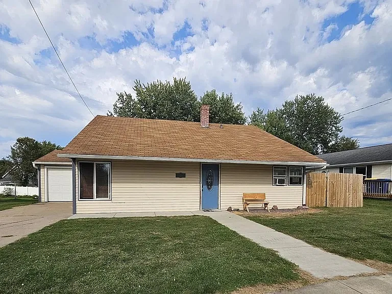 632 Mill St — Photo 1