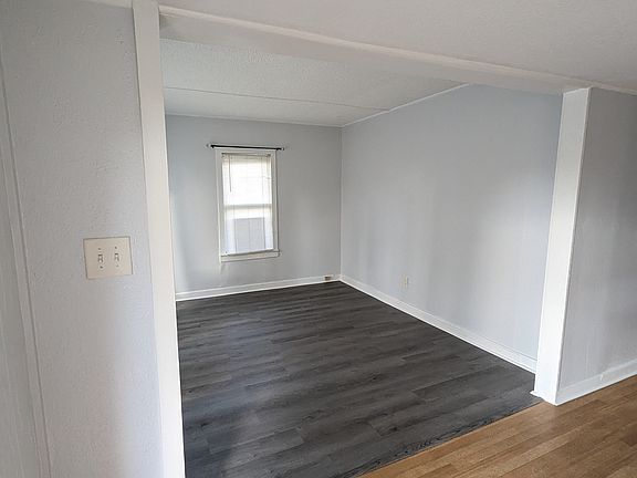 4th image of 3105 S Crystal Lake Dr