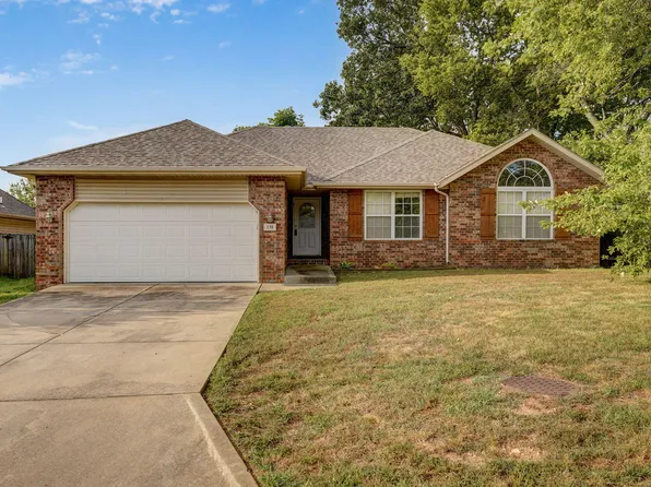 138 W Silver Oak Street, Nixa, MO 65714
