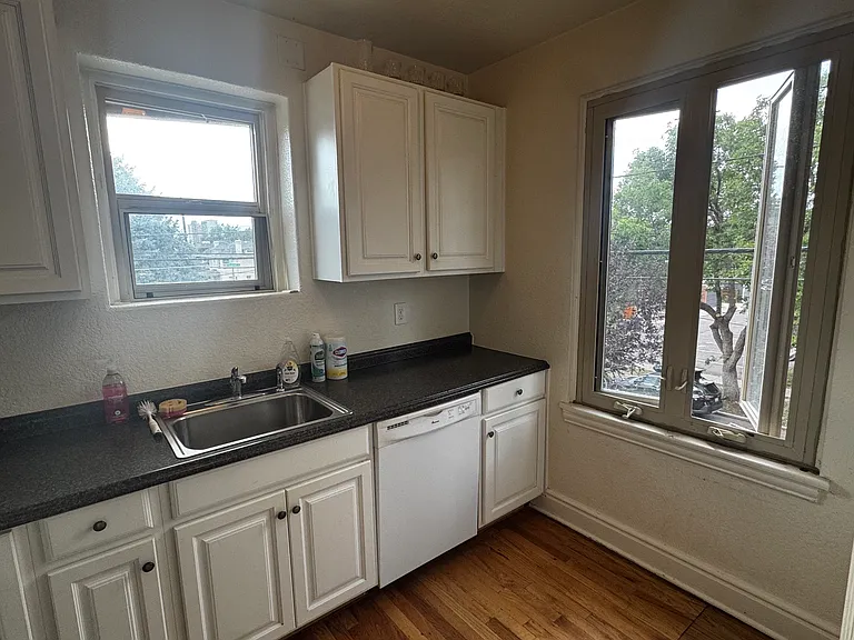 1165 Columbine St #7 — Photo 9
