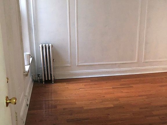 2nd image of 4136 49th St APT 2F