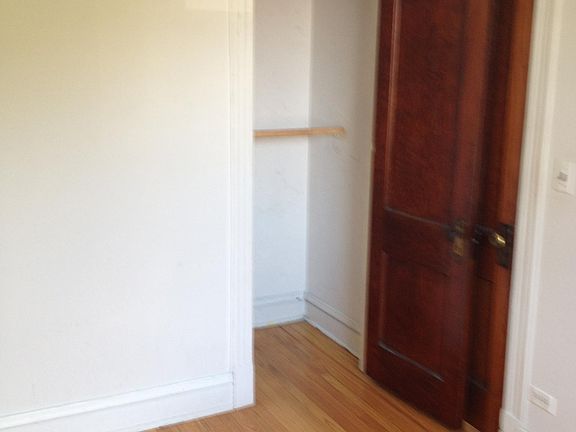 4th image of 1949 W Cortland St #2