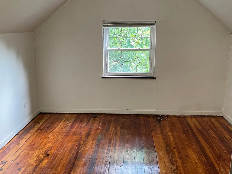 628 Probasco St — Photo 11