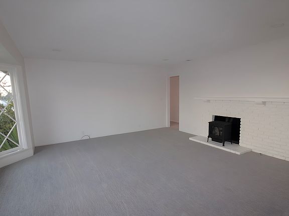 3rd image of 2603 Phelan Ln #2603