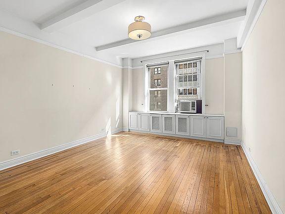 4th image of 41 W 72nd St APT 8D
