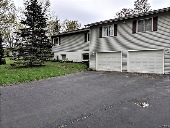 4th image of 14 Fairlawn Ct