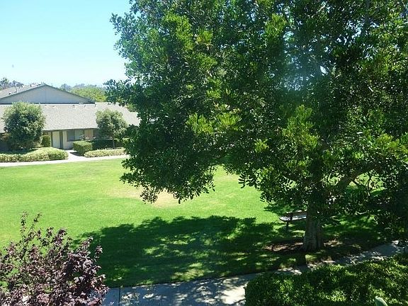 5th image of 387 Cannon Green Dr APT C
