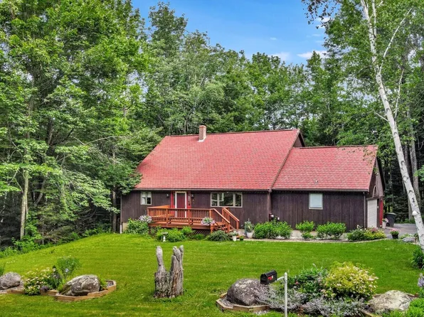 22 Tallwood Drive, Sidney, ME 04330