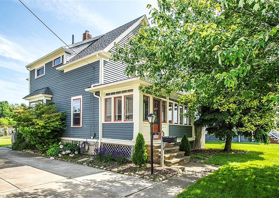1st image of 17118 Larchwood Ave