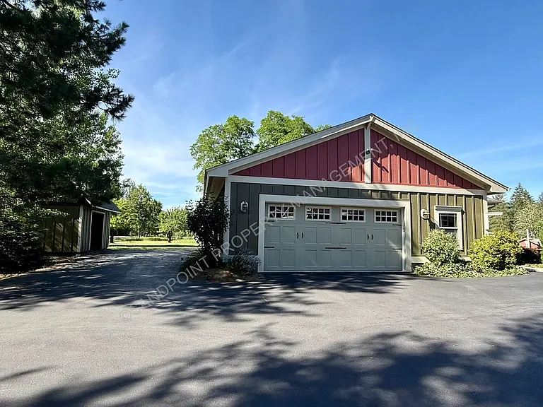 1181 S Sagle Rd — Photo 4