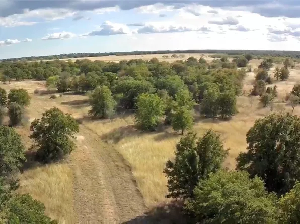 6551 Crooked Creek Rd, Bowie, TX 76230