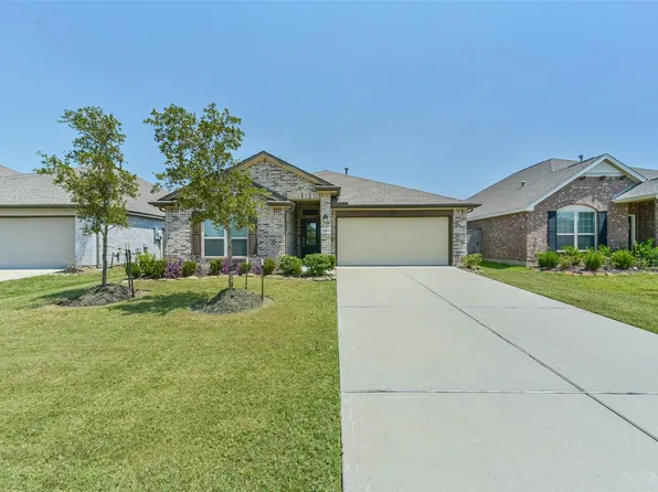 9422 Vicksburg Rd, Baytown, TX 77521