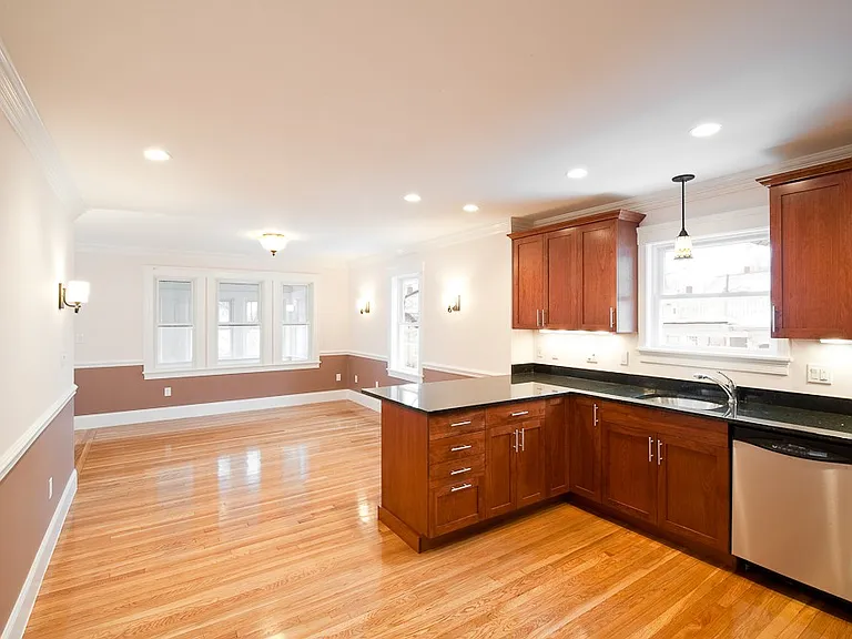 72 Bennett St #1 — Photo 5
