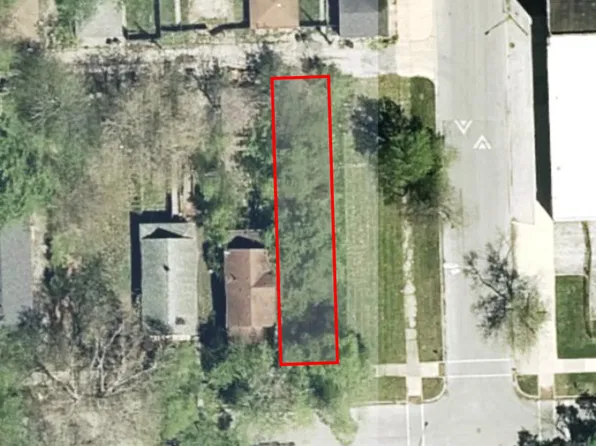 104 W 114th St, Chicago, IL 60628
