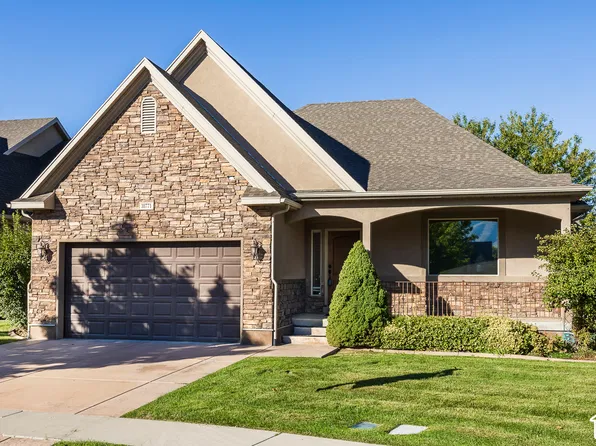 10771 N Village Dr, Highland, UT 84003