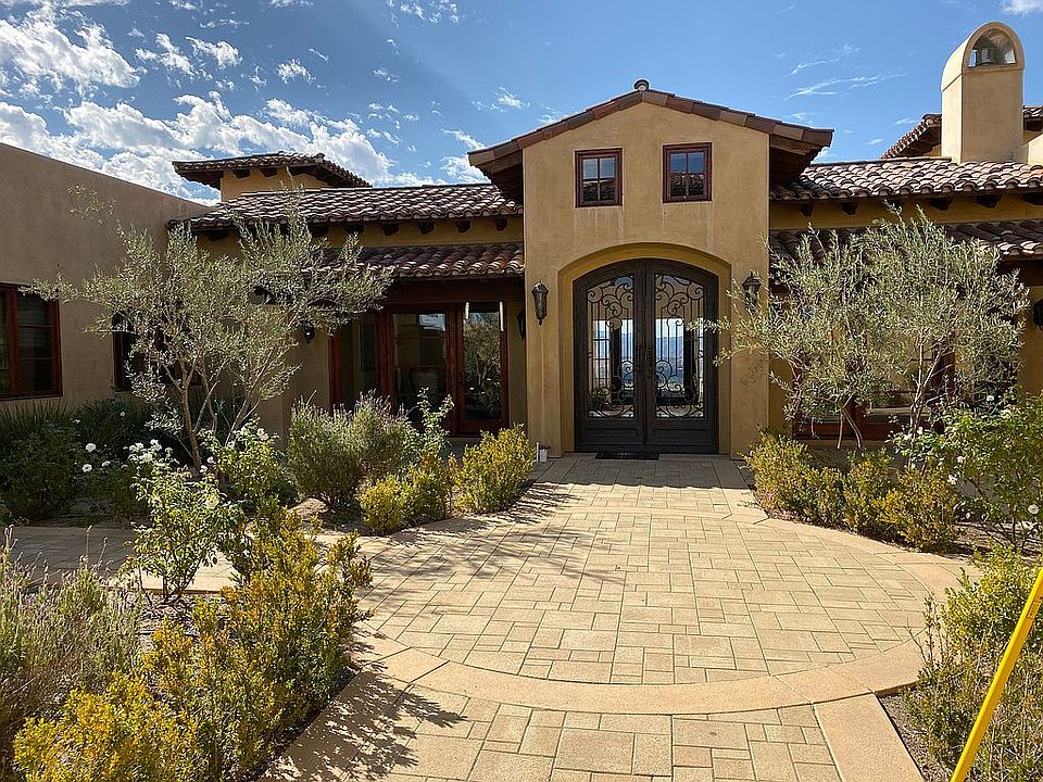 2nd image of 25785 Avenida Del Oro