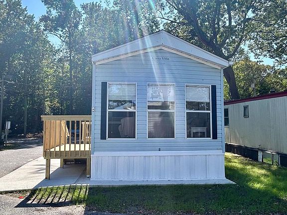 2nd image of 104 S 5th St #39