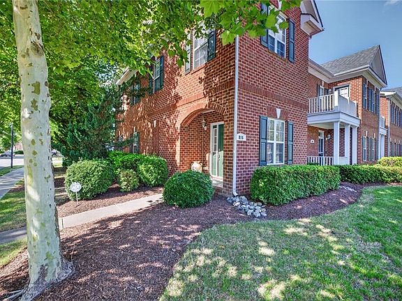 5th image of 816 Great Marsh Ave
