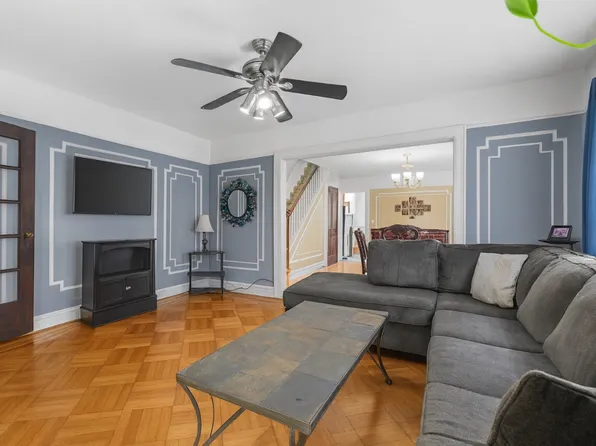 1927 Batchelder Street image 2 of 12