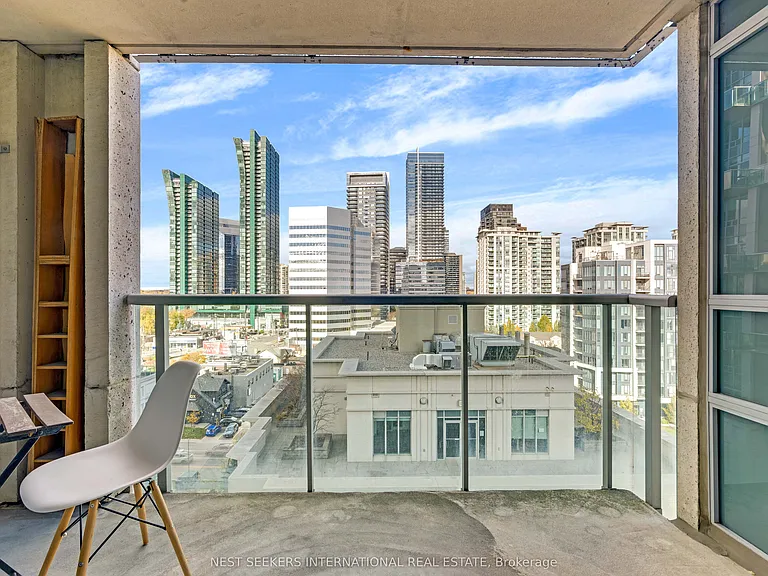 16 Harrison Garden Blvd #1011 — Photo 13