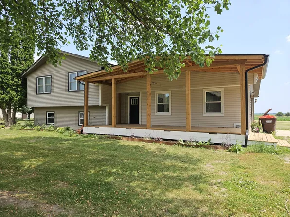 32068 New Lebanon Rd, Hampshire, IL 60140