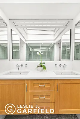 Sold by Leslie J. Garfield | media 32