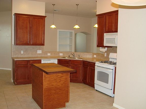 2nd image of 23818 Fairport Harbor Ln