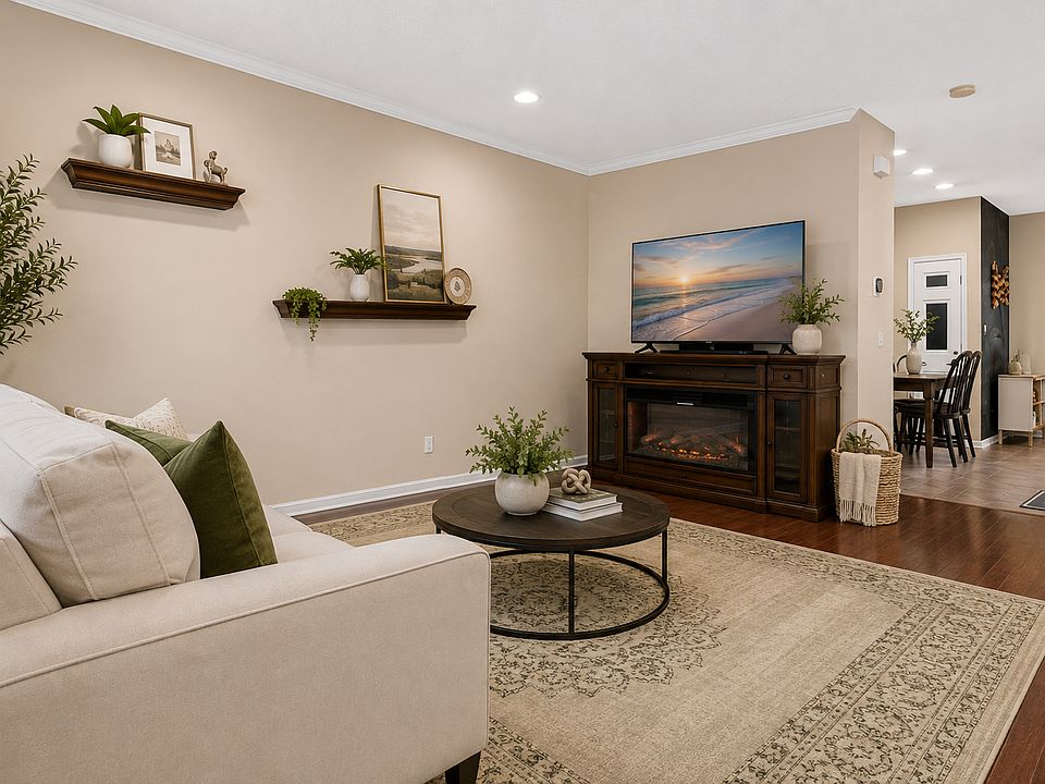 1st image of 15587 Crabapple Ln