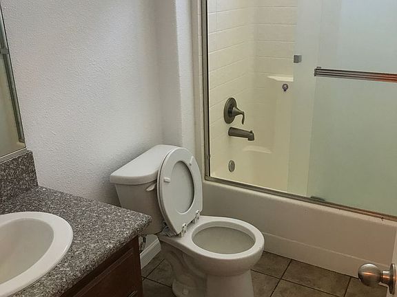 5th image of 303 Joya Dr