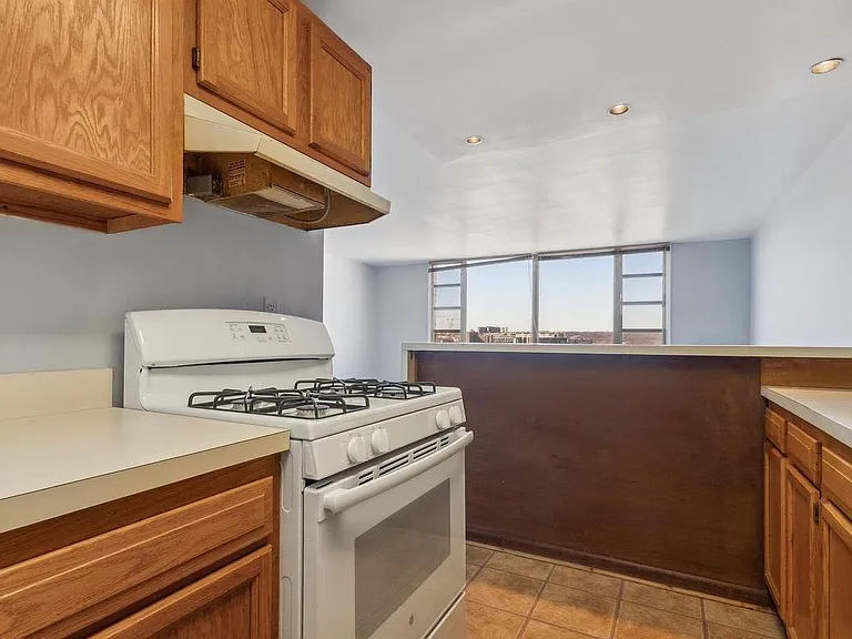 4600 Duke St #1607 — Photo 6