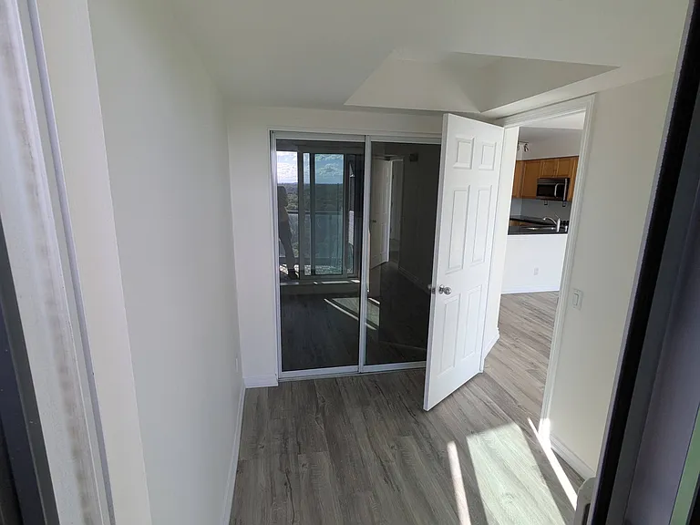 30 Harrison Garden Blvd #1906 — Photo 3