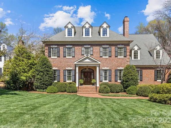 3925 Silver Bell Dr, Charlotte, NC 28211