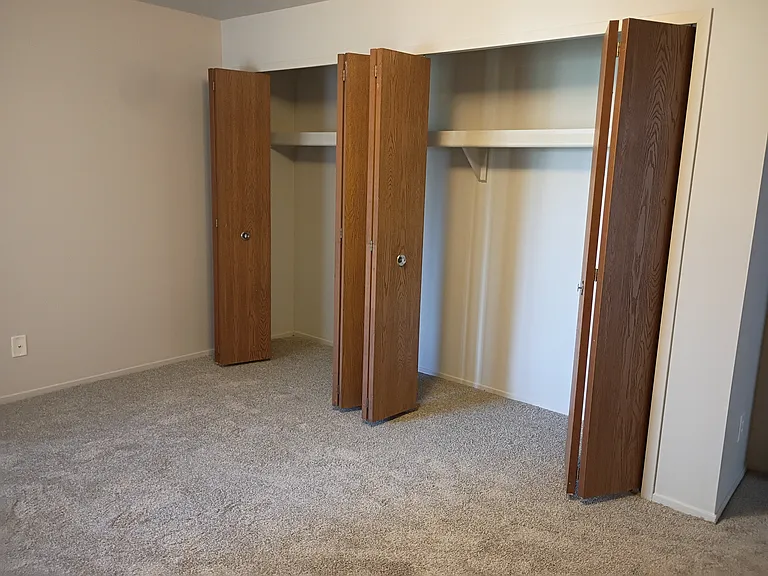Prentiss Pointe Apartments — Photo 81
