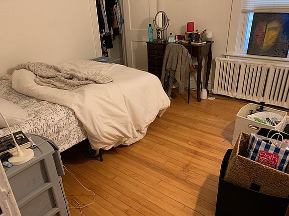 4th image of 569 Morris St