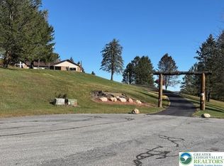 3511 Timber Ln, Slatington, PA 18080