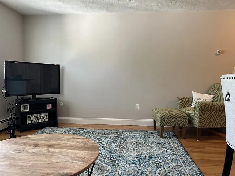 559 Willard St #6 — Photo 4