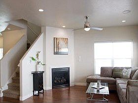 3rd image of 14786 Deer Park Ln