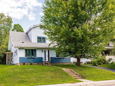 31 E Calvary Rd, Duluth, MN, 55803