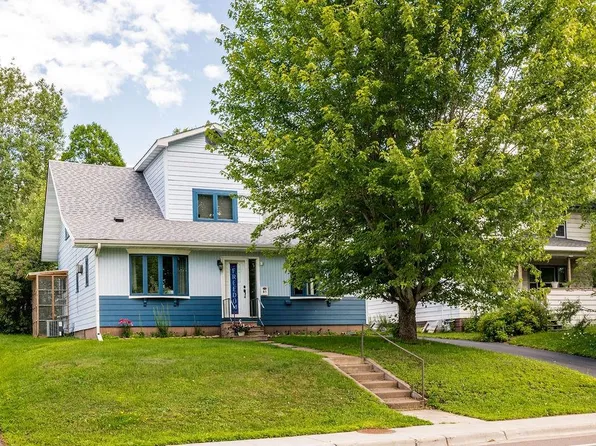 31 E Calvary Rd, Duluth, MN 55803