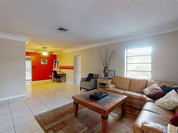 3rd image of 6790 N Waterway Dr
