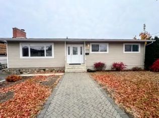 676 Clearwater Ave #1A, Kamloops, BC V2B2B1