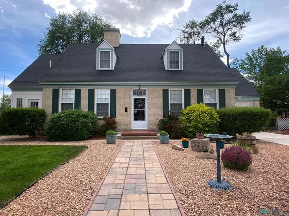 1617 8th St, Las Vegas, NM 87701