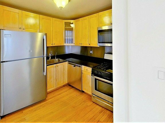 3rd image of 56 Beaver St APT 501