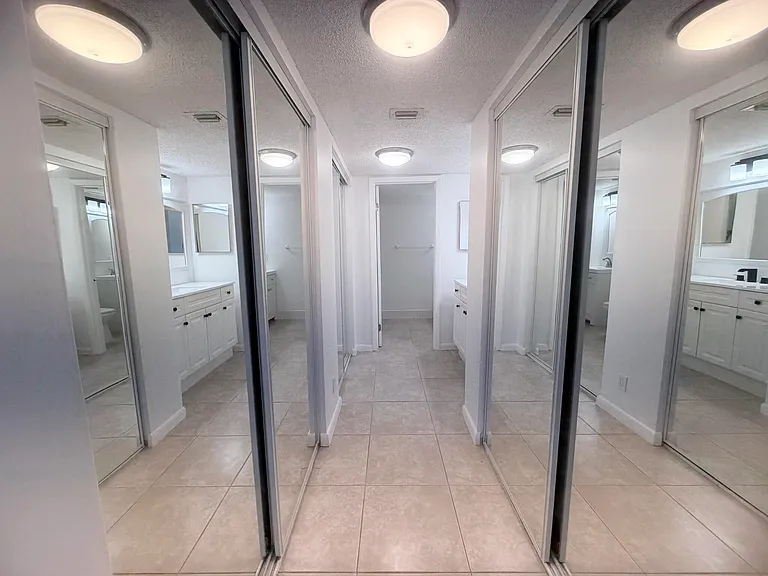 9955 Westview Dr #218 — Photo 16